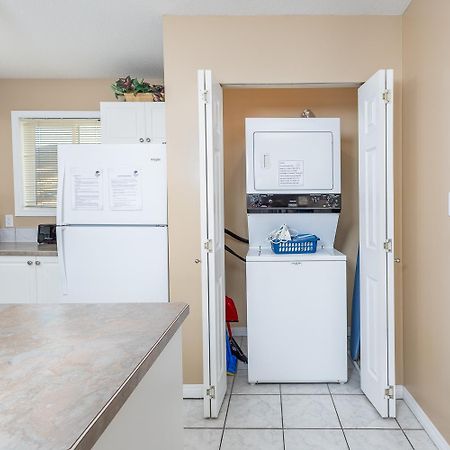 Paradise Canyon Golf Resort - Luxury Condo U399 Lethbridge Bagian luar foto