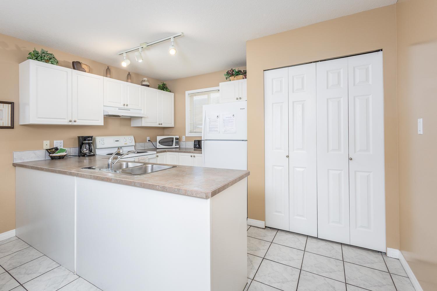 Paradise Canyon Golf Resort - Luxury Condo U399 Lethbridge Bagian luar foto